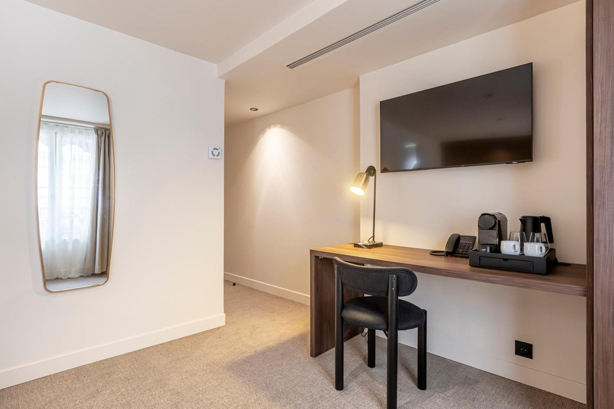 Le Monsieur By Sweett Hotel Parijs Kamer foto