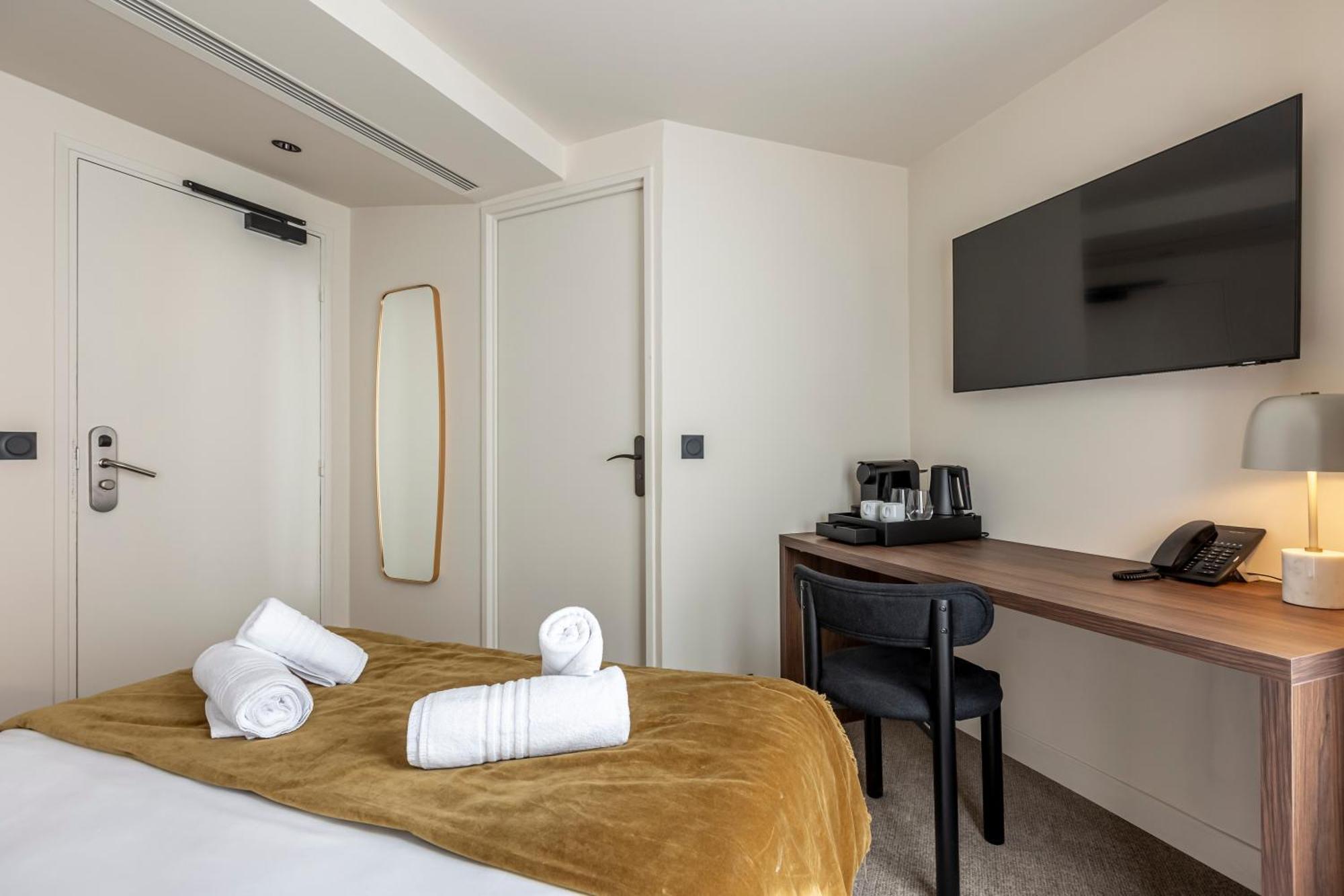 Le Monsieur By Sweett Hotel Parijs Kamer foto